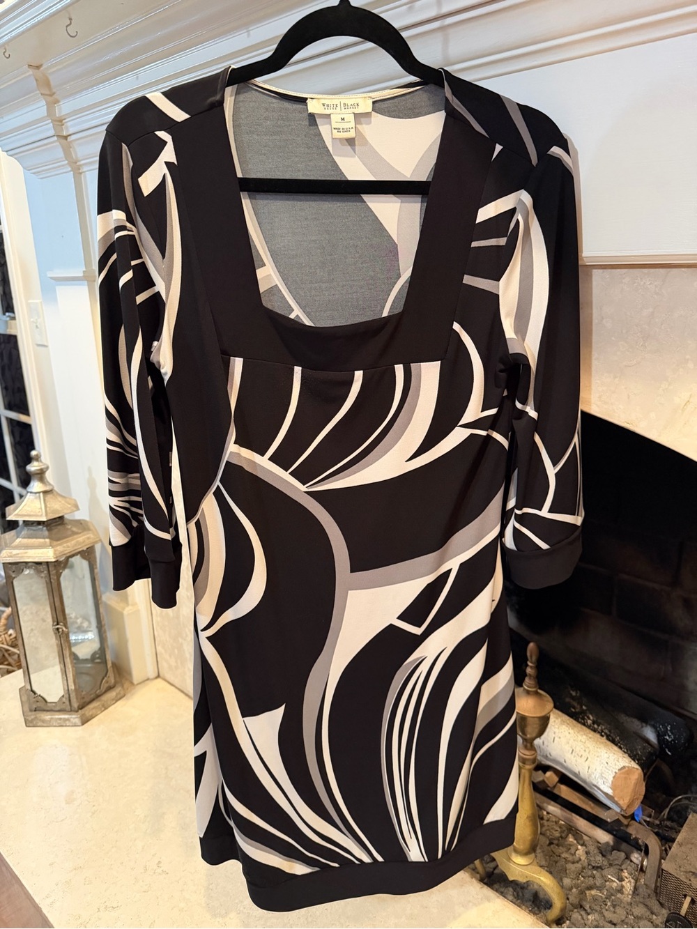 White House Black Market Black and White Abstract Scoop Neck Mini Dress size M